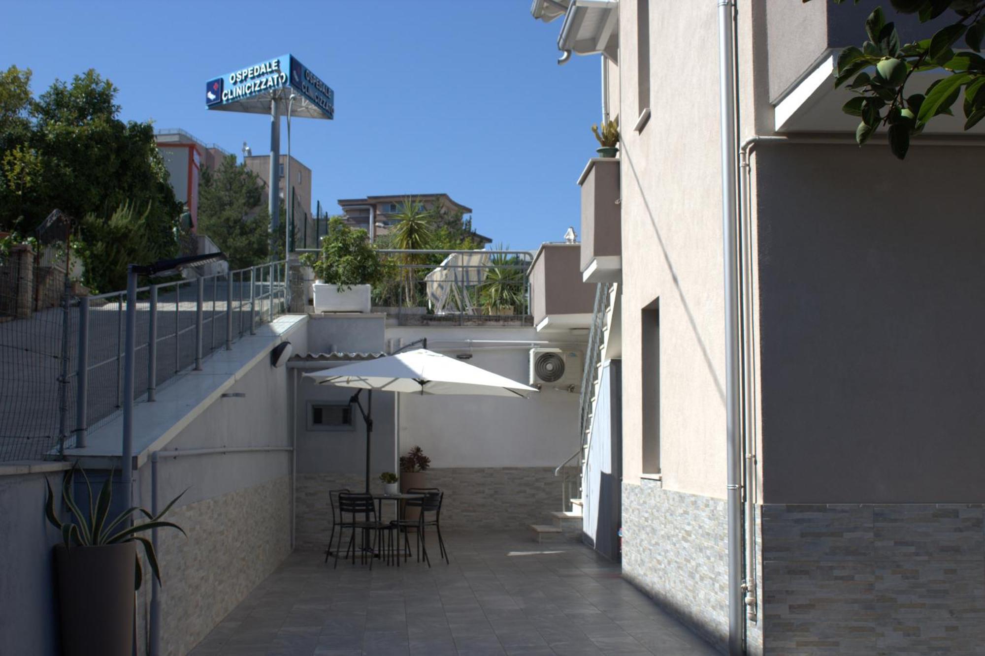 B&B Sibi Chieti Bagian luar foto